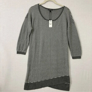 New Express Gray White Striped Crew Neck Asymmetric Hem Tunic Medium